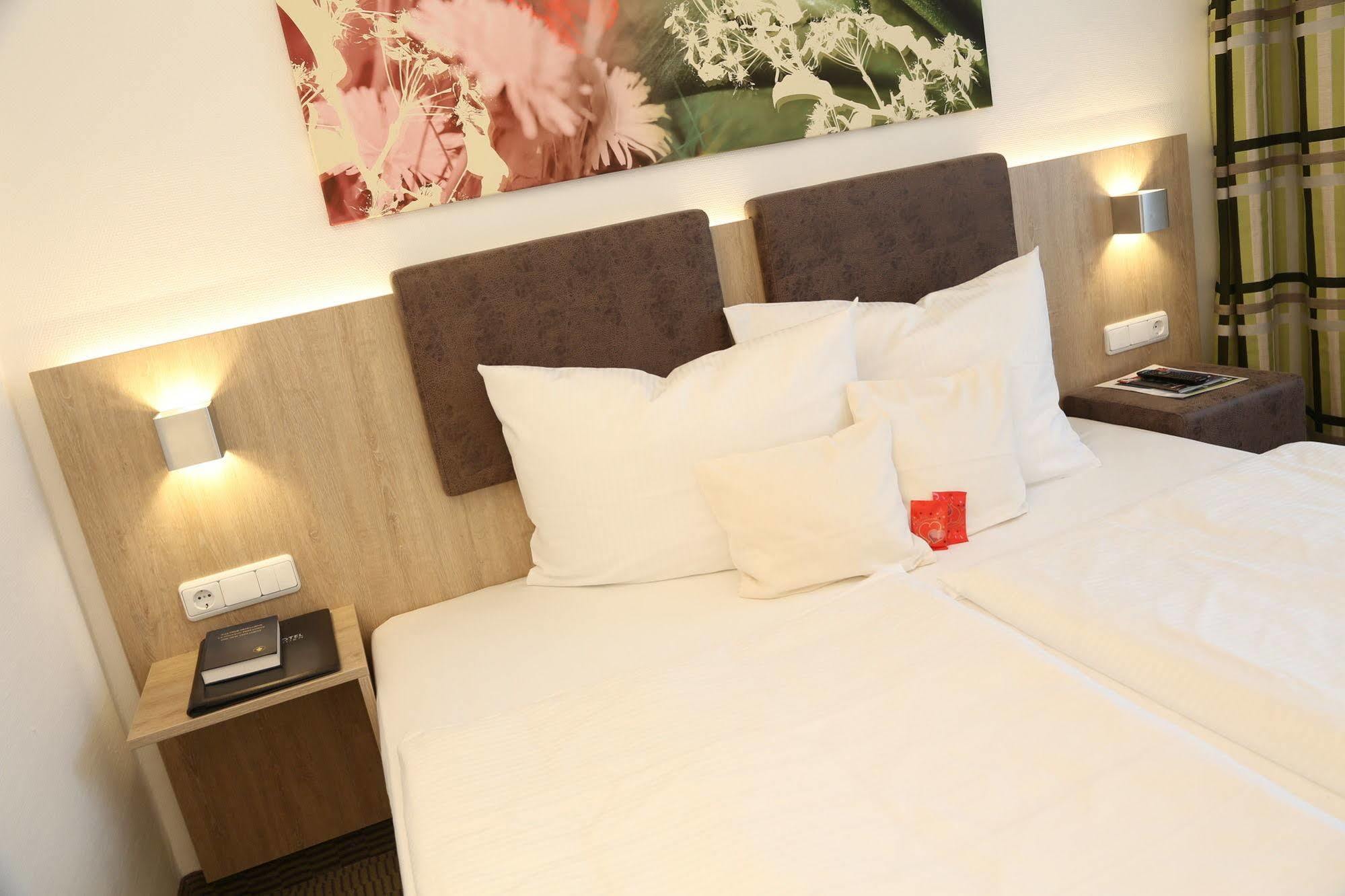 Central Hotel Eschborn Zewnętrze zdjęcie